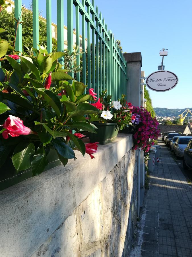 B&B Via Delle 5 Terre La Spezia Exterior photo